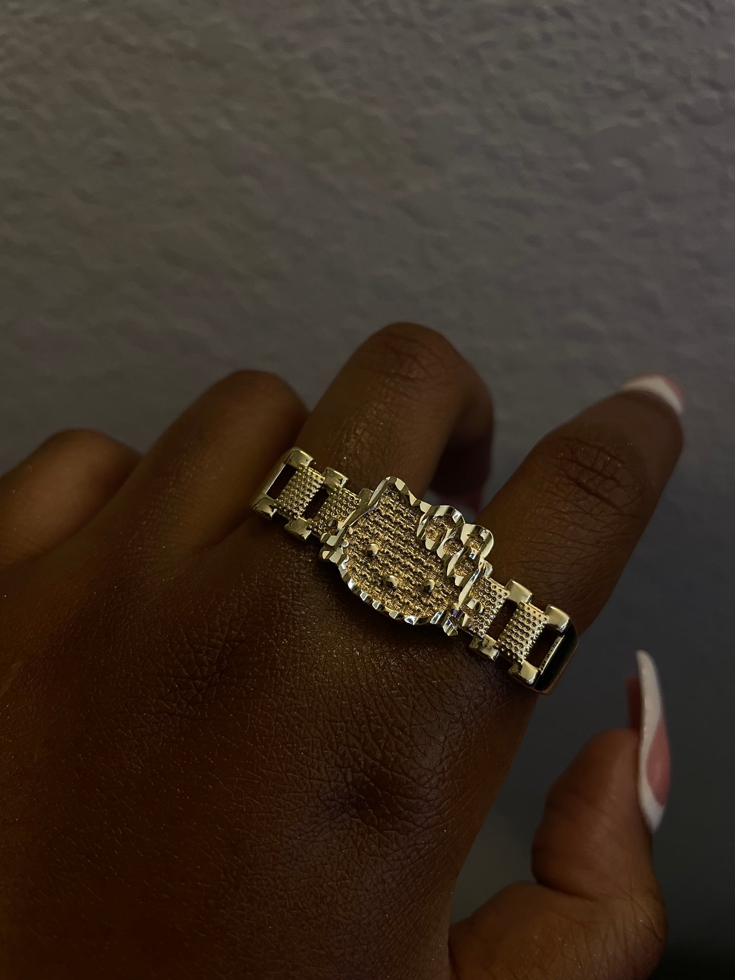 HK Double Finger Ring