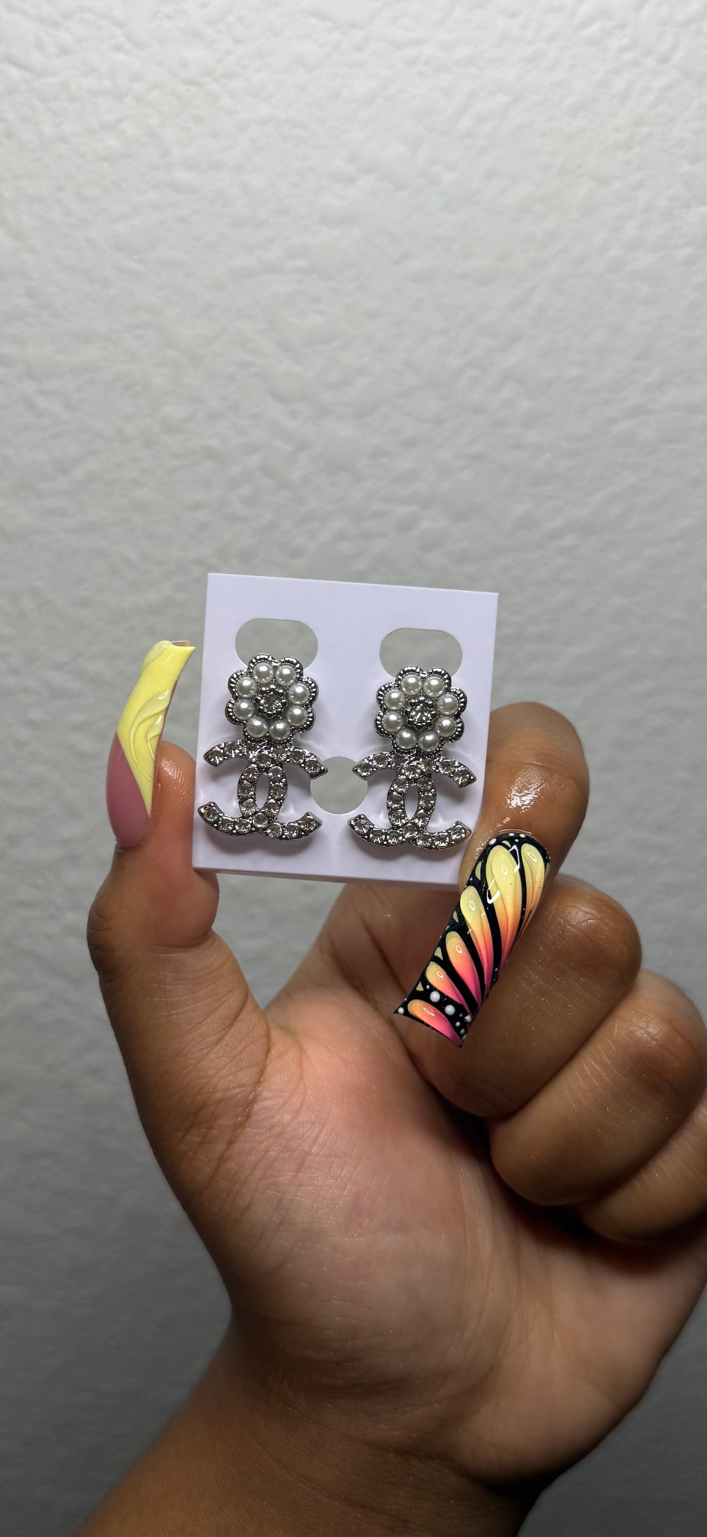 CC Pearl Flower Earrings