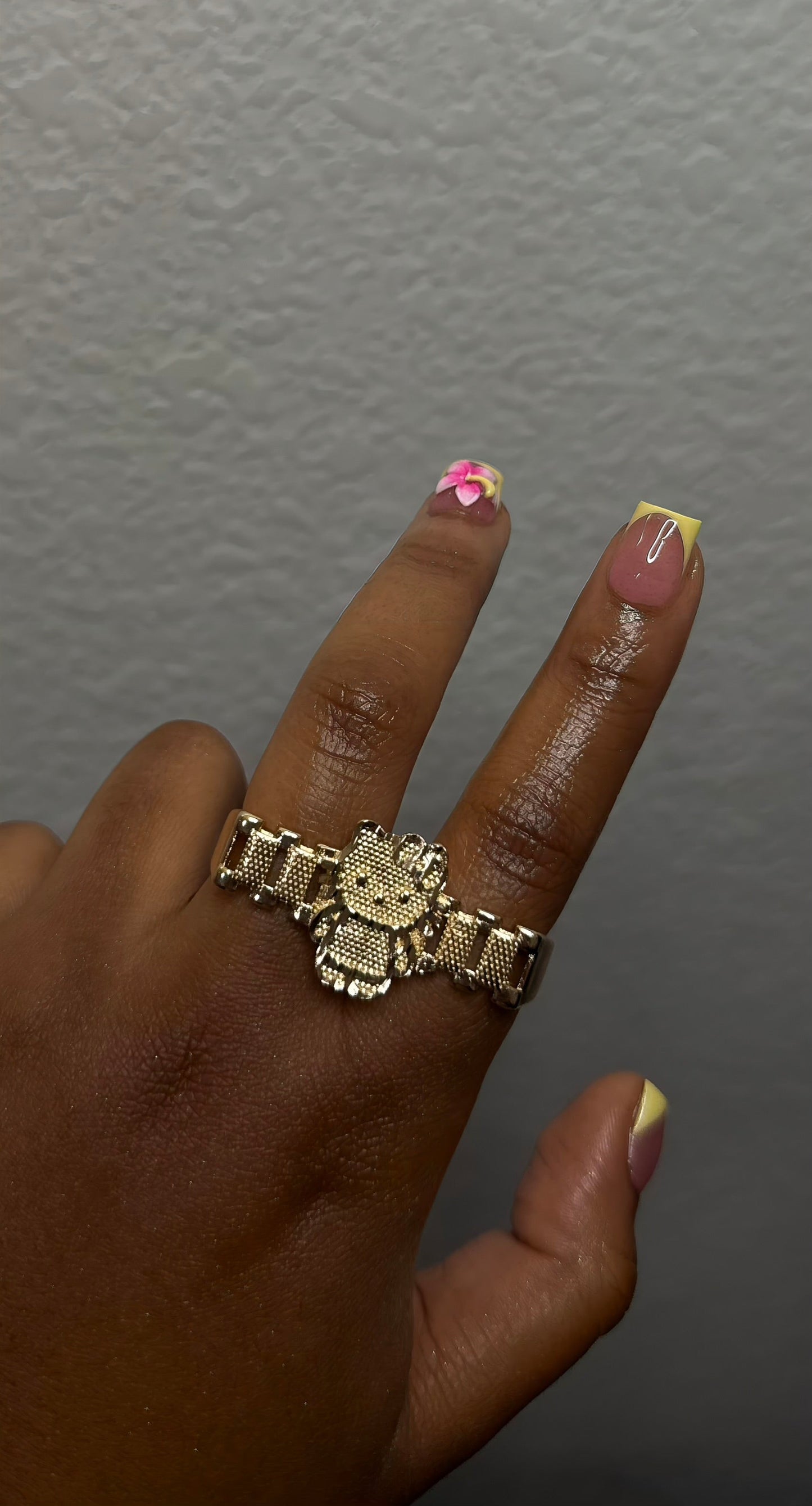 HK Body Double Finger Ring