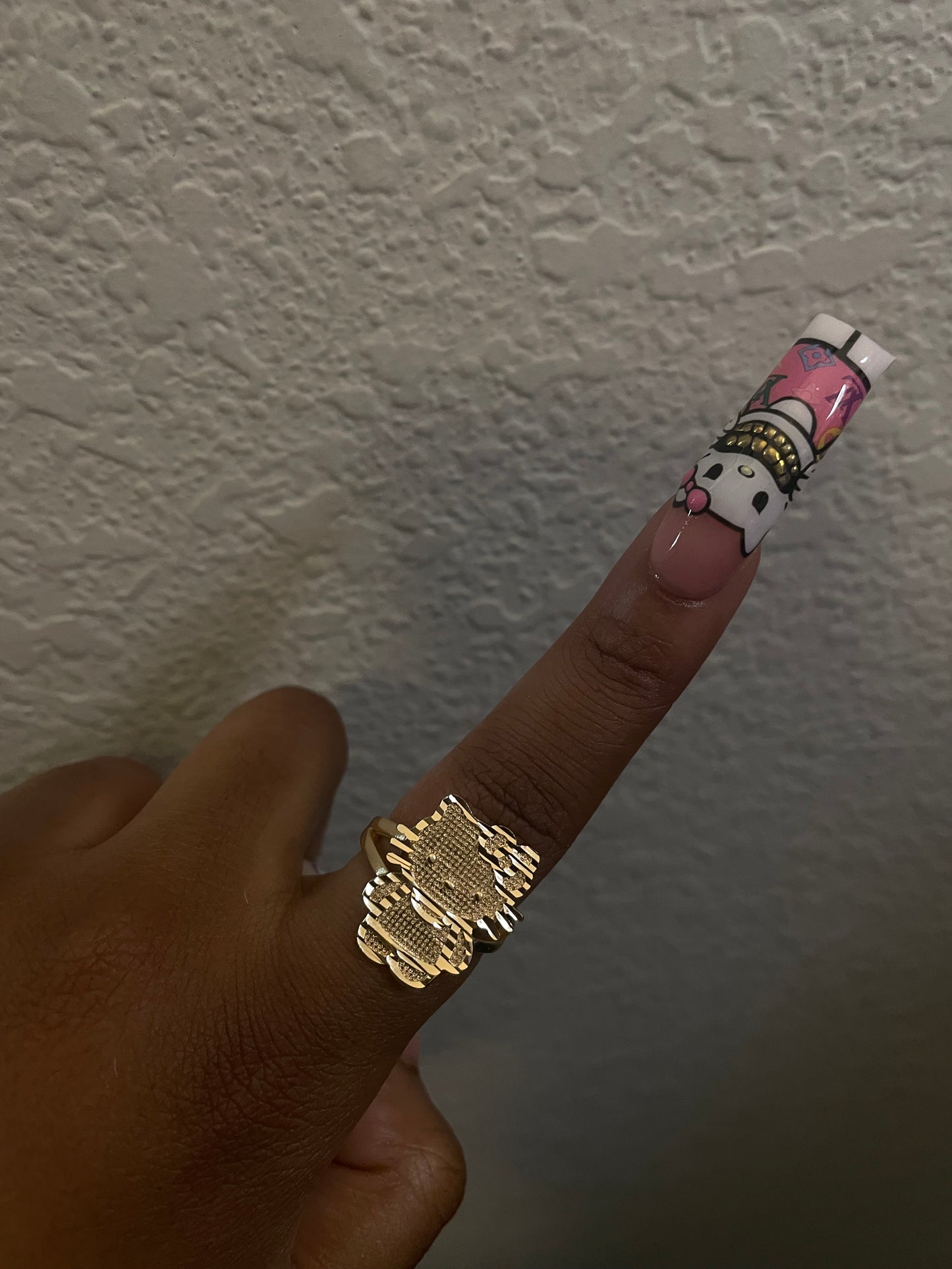 HK Ring