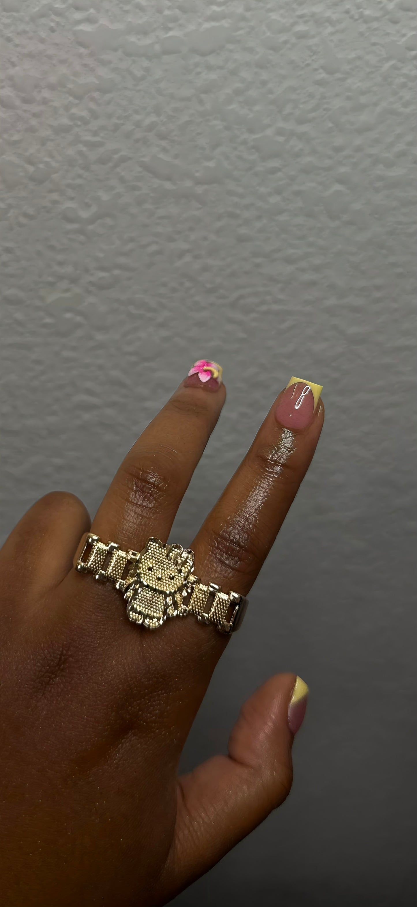HK Body Double Finger Ring
