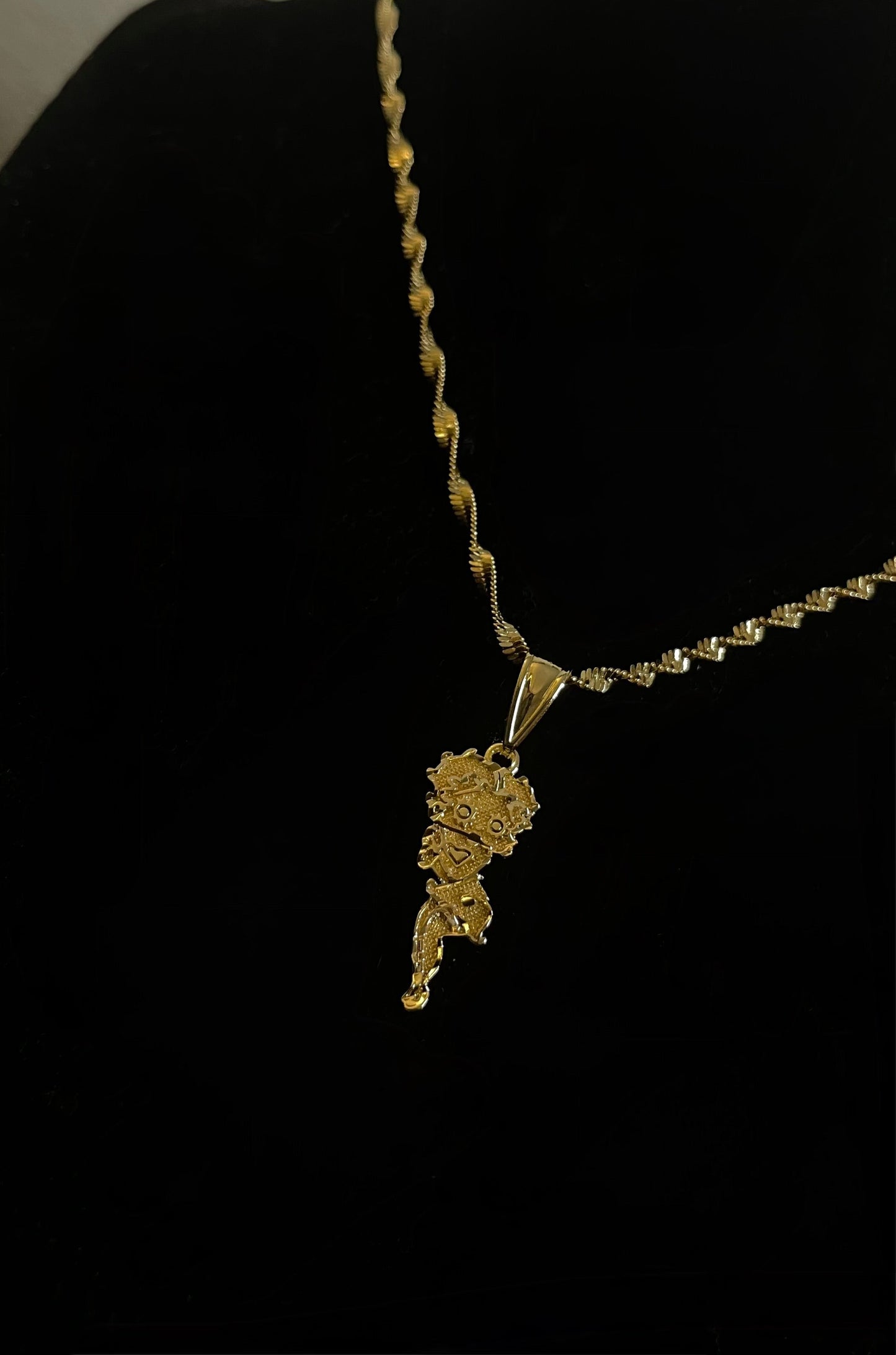 Dainty BB Necklace