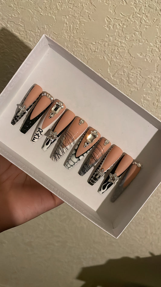 Customize initials (add in special instruction box at checkout)