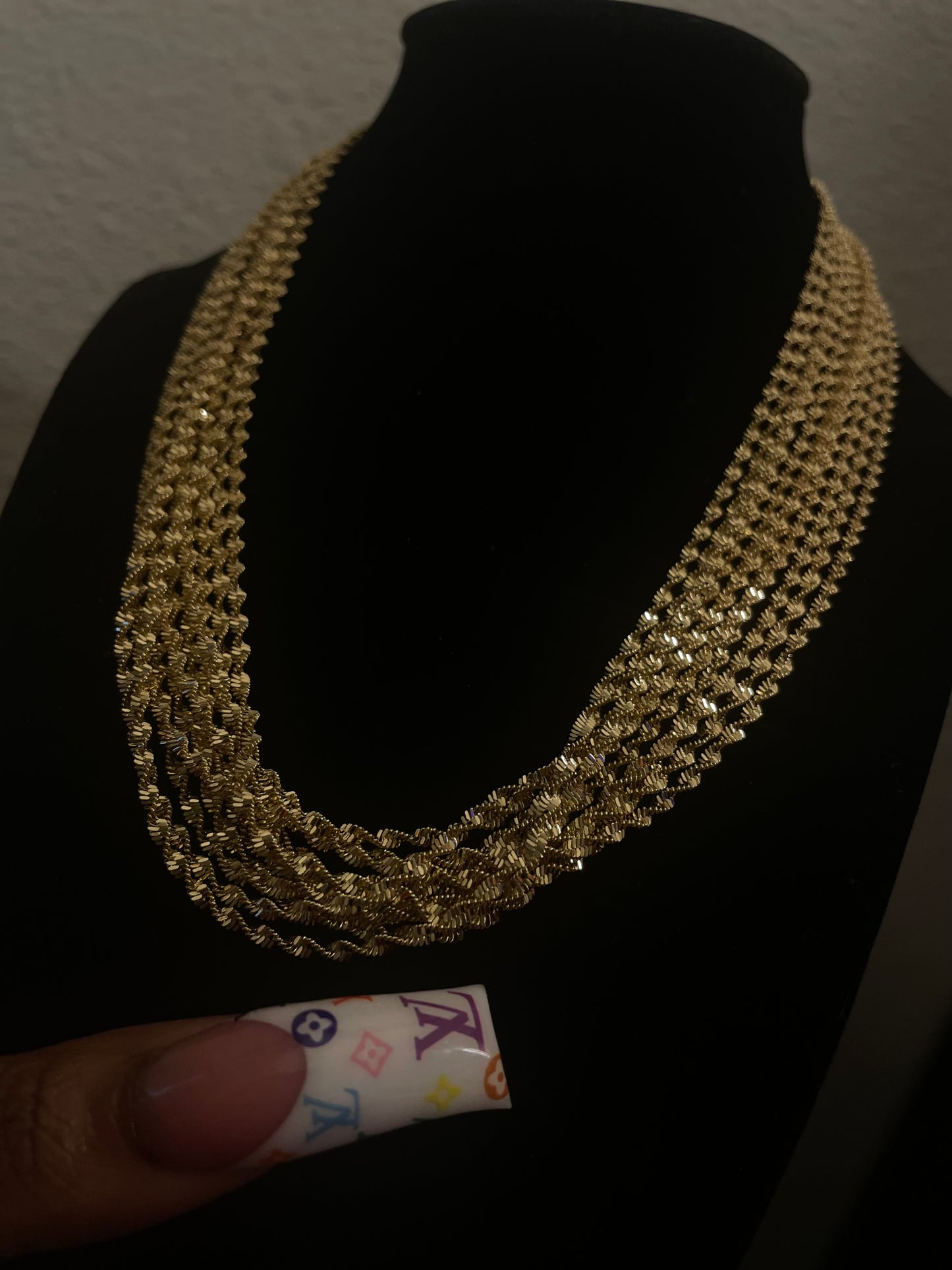 Twisty Chain