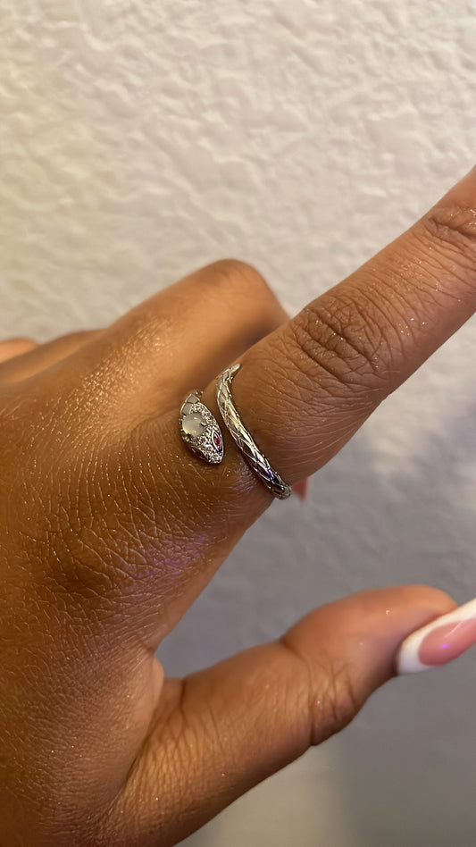 Snake Ring (Adjustable)