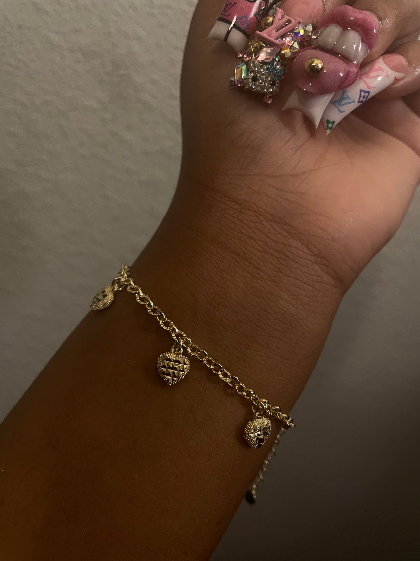Dangling Heart Bracelet