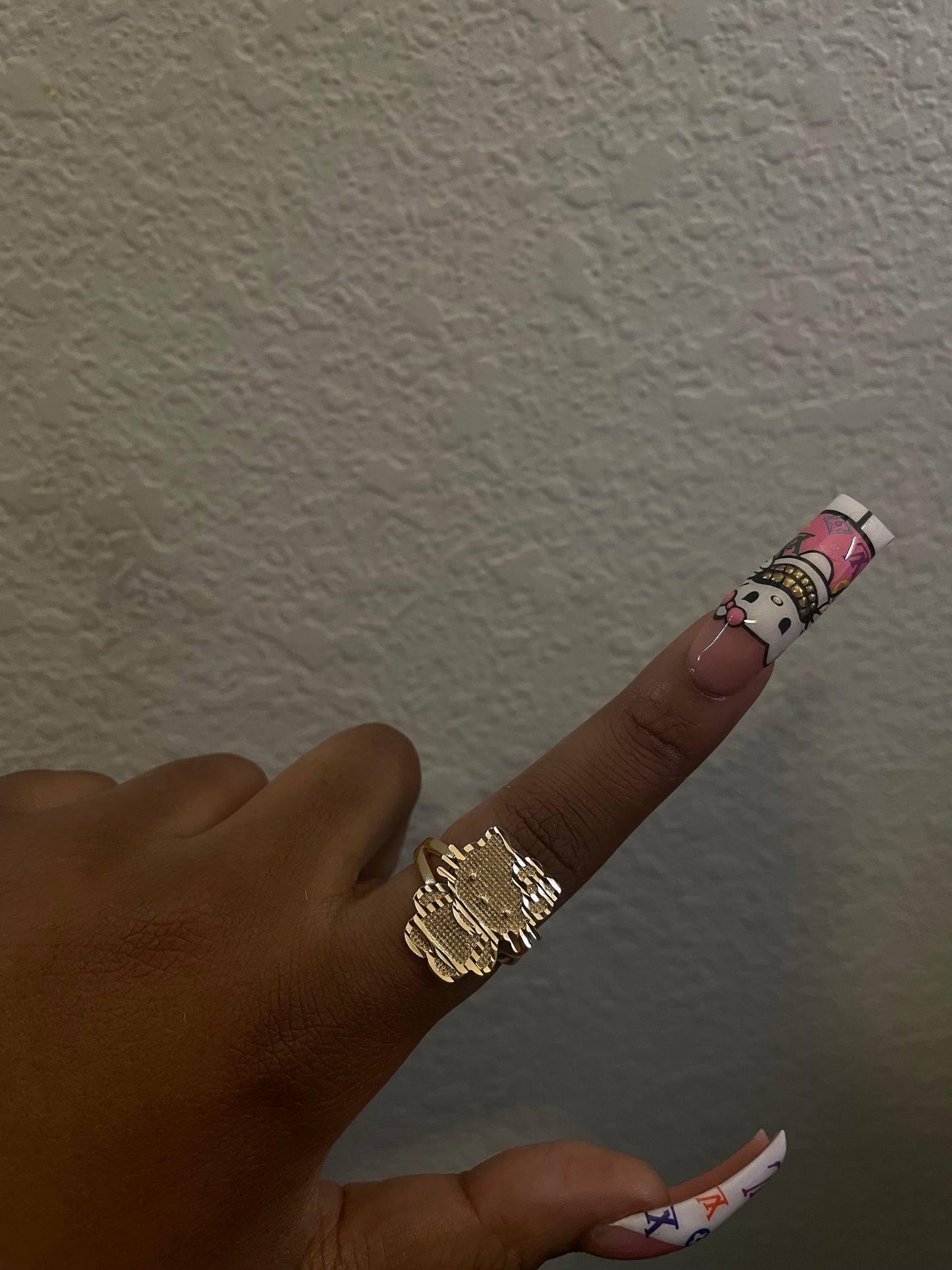 HK Ring