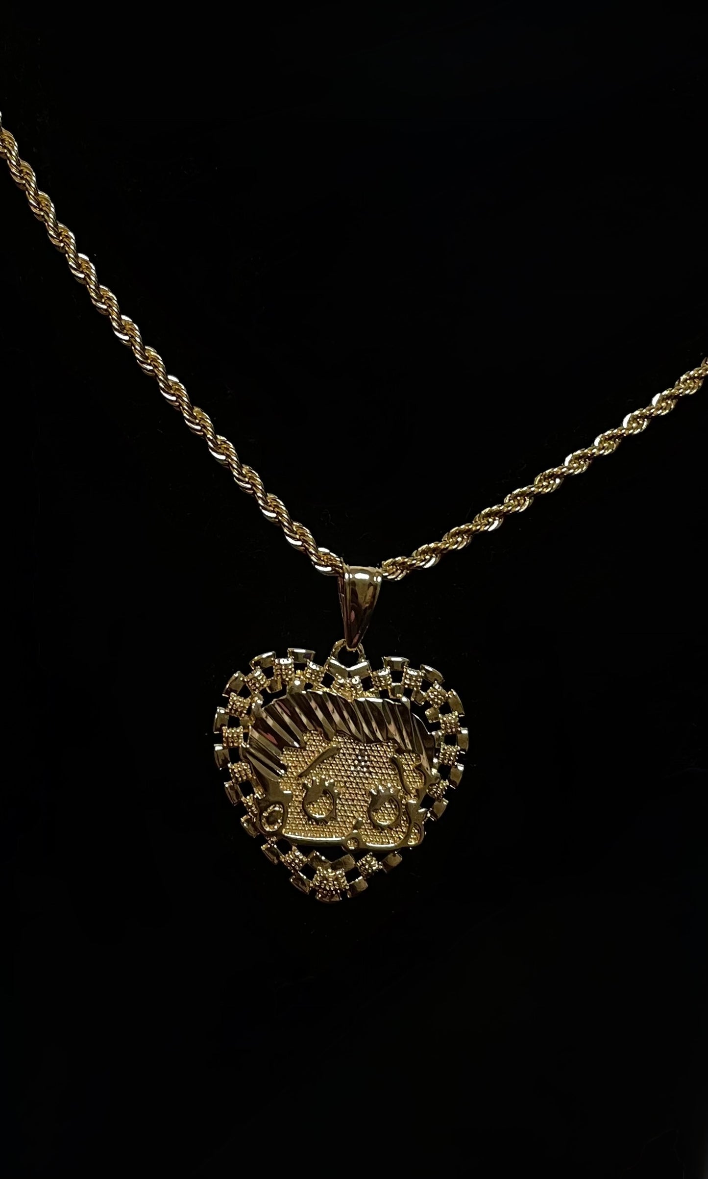 Rollie Heart BB Necklace