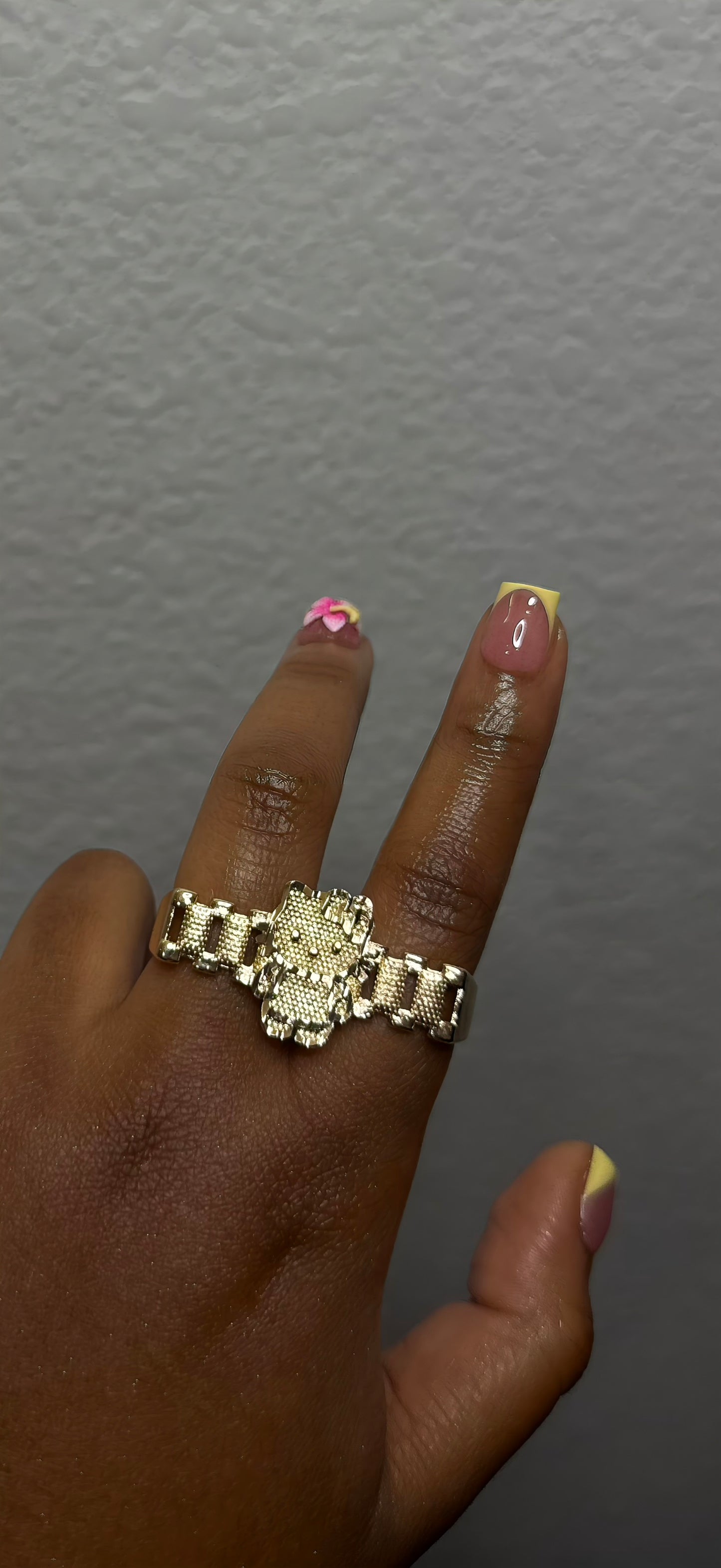 HK Body Double Finger Ring